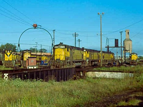 CNW Escanaba engine facility